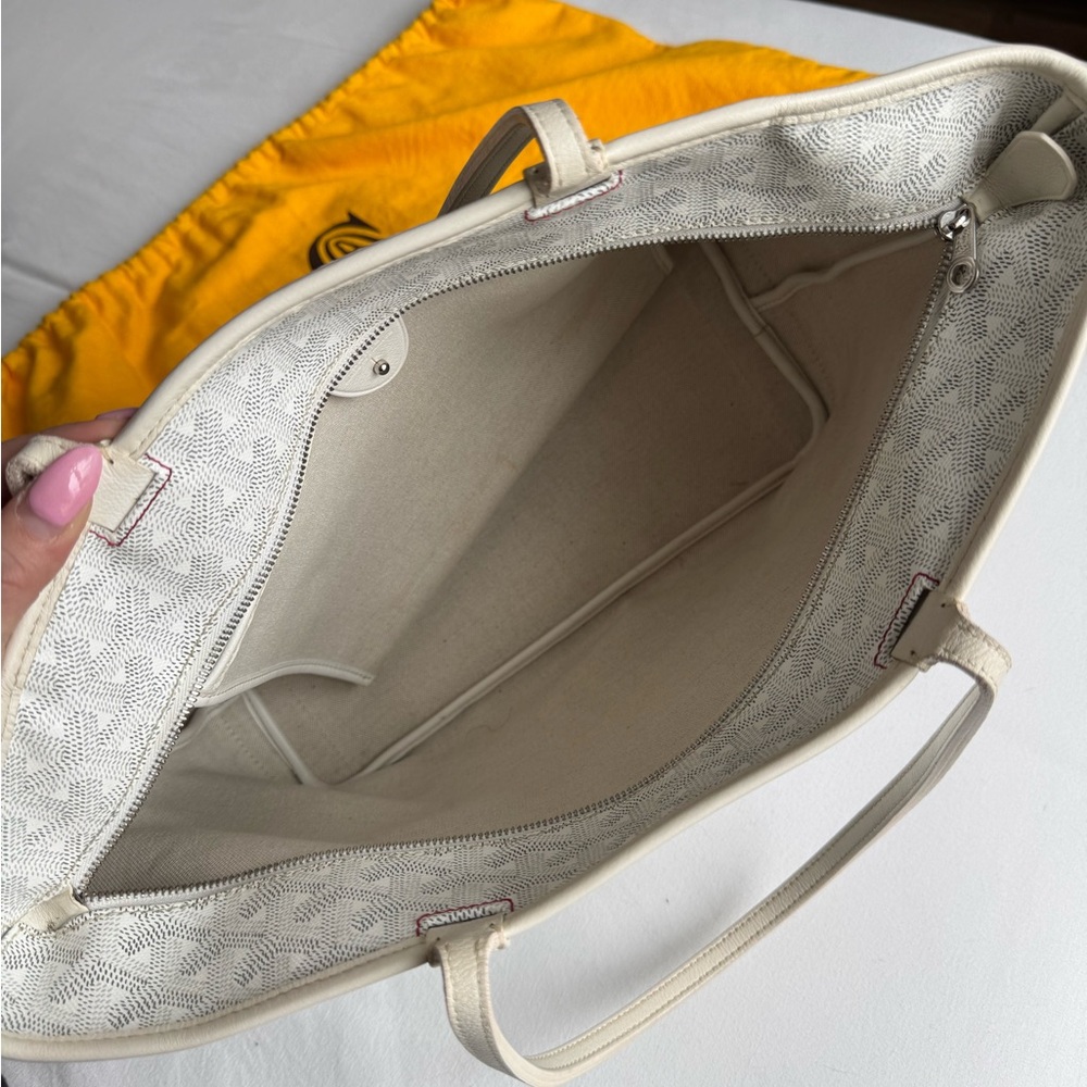 Goyard White/Off-White St. Louis PM Tote - Picture 9 of 16